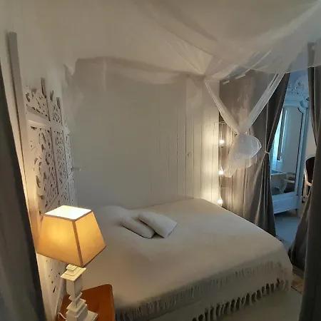 Romance à 70 M De La * Royan